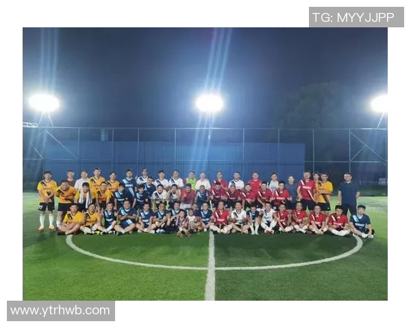 杭州足球队默契配合解析助力球队崛起与发展之路