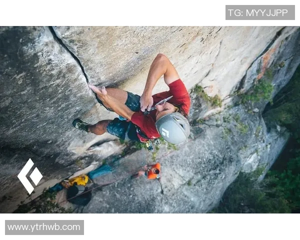 广州攀岩队的阵地战体系与攀岩战术的深度解析与实践探索 广州攀岩队的阵地战体系与攀岩战术的深度解析与实践探索
